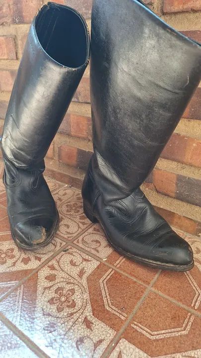 Botas de Couro - Estilo Clássico - Foto 4