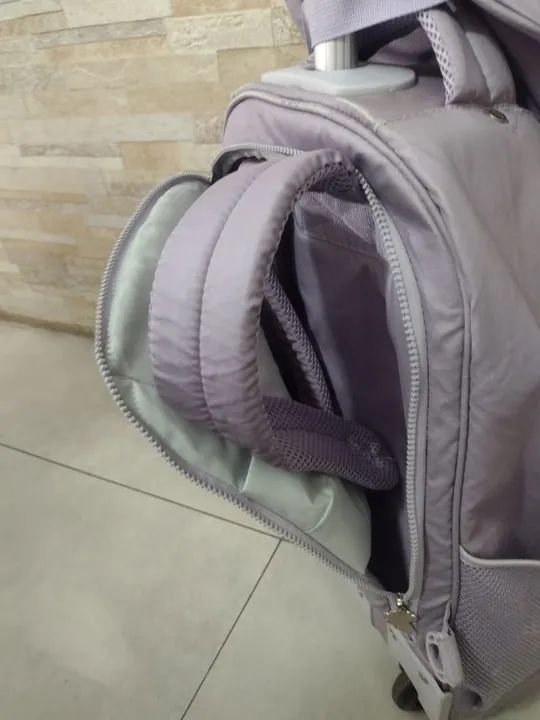 Mochila de rodinhas Rebeca Bonbon - Foto 3