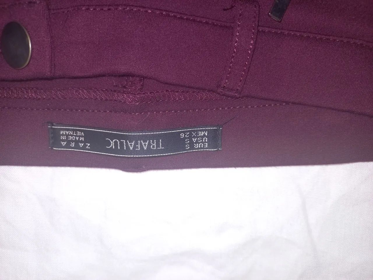 Calças Infantis Lindas- Tamanho P, Semi Novas - Foto 2