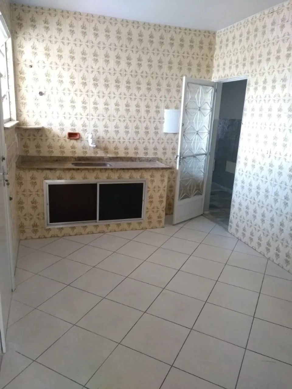 Ap na Rua Samin com 2 Quartos, Varanda, Dependência Completa e Vaga de Garagem  - Foto 2