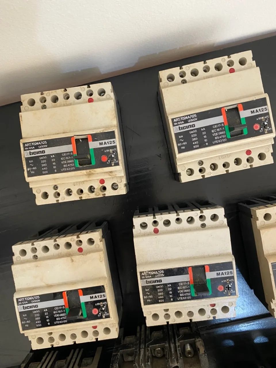 Disjuntores termomagnéticos e Diferenciais  - Foto 2