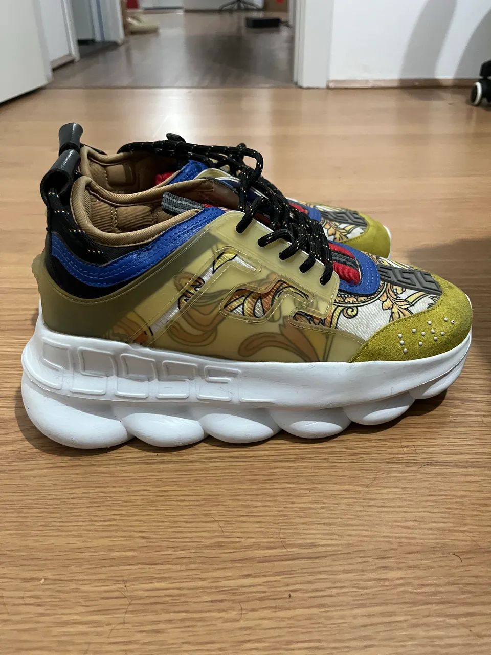 Tênis Versace Chain Reaction - Foto 2