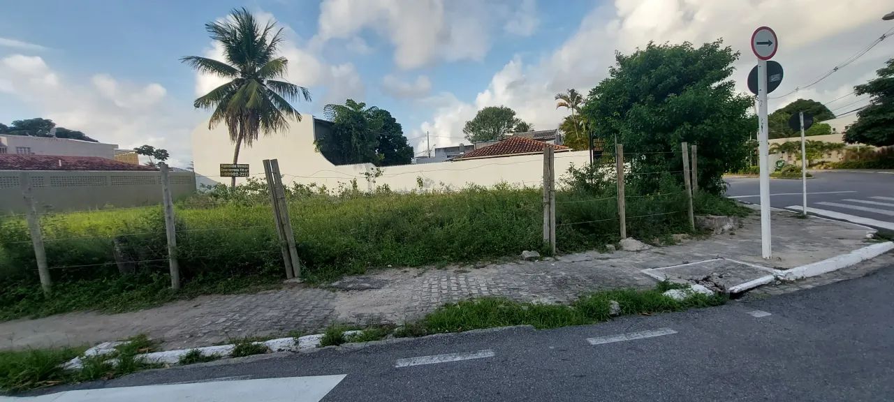 Imóvel para venda possui 700 metros quadrados em Gruta de Lourdes - Maceió - AL - Foto 2
