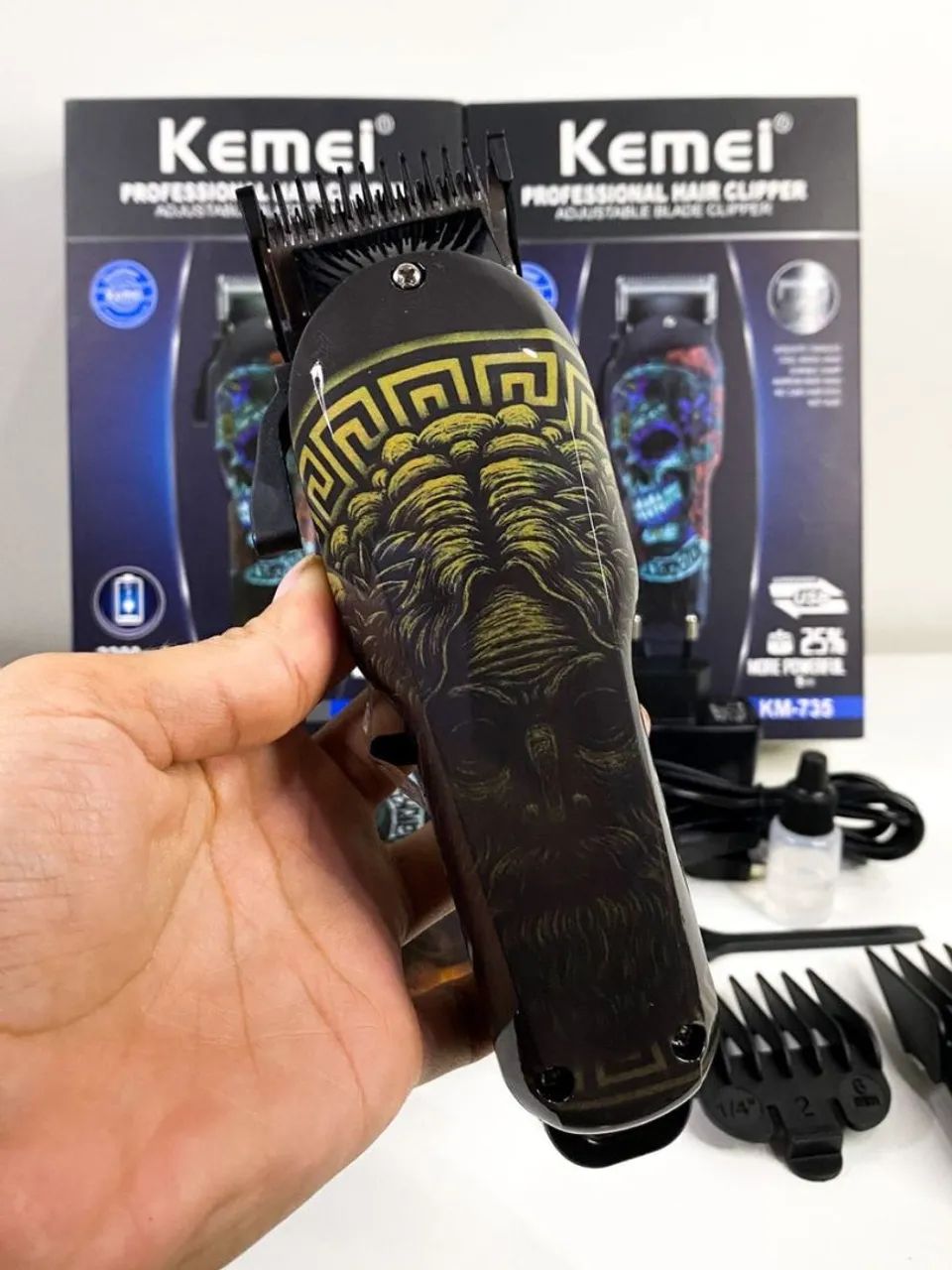 Máquina de Cortar Cabelo sem fio Kemei KM-735 Profissional - Foto 3