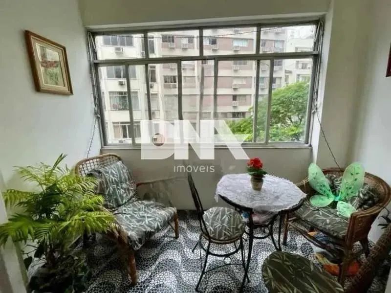 Apartamento : / Residencial / Copacabana