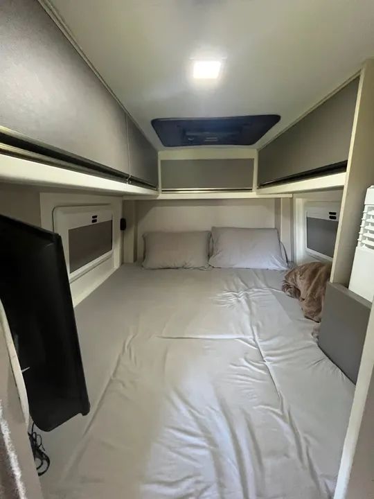 Vendo Motorhome Mercedes sprint 2013 casa montada 2024 - Foto 7