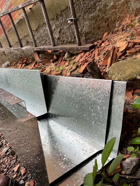 Calha galvanizada nova