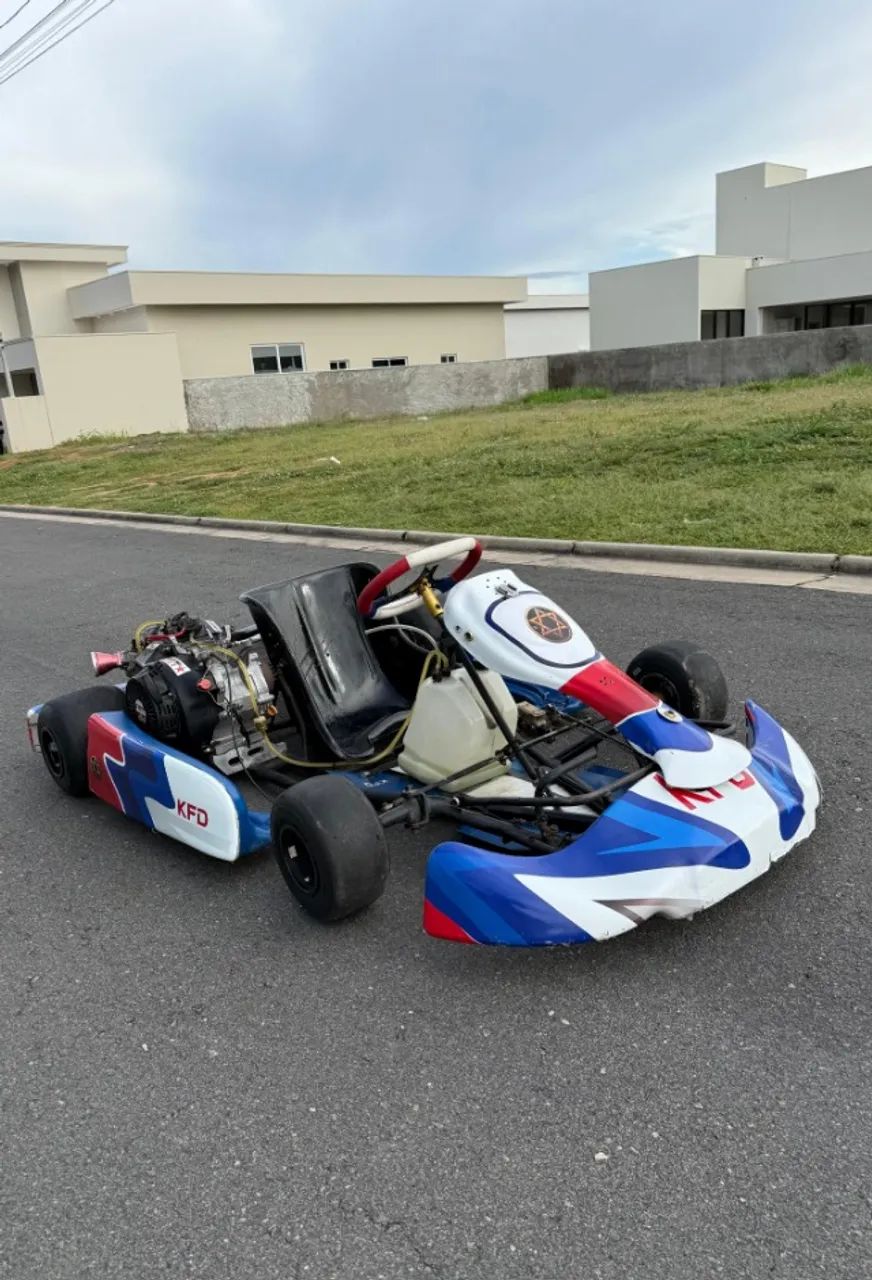 VENDO KART F4 TECHSPEED COM MOTOR. - Foto 3