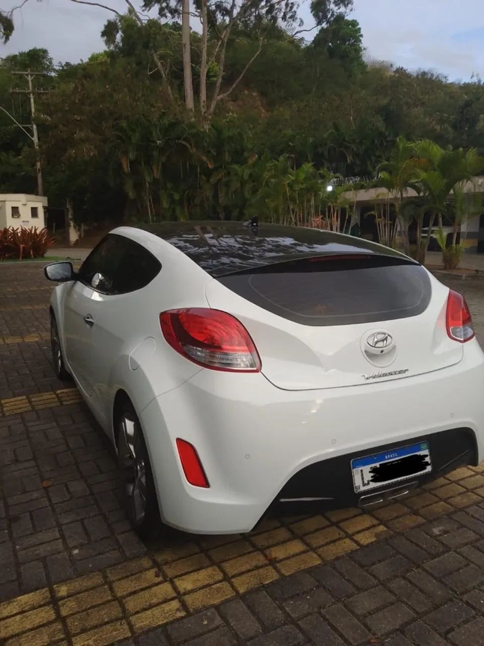 VELOSTER com apenas 9.600 km. RARIDADE!!!