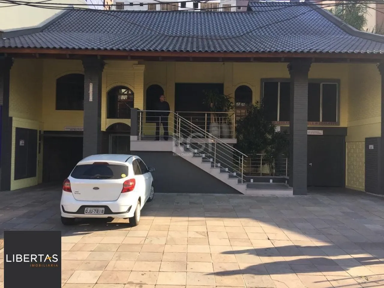 Predio para Venda - 0m², 0 dormitórios, 18 vagas - Menino Deus