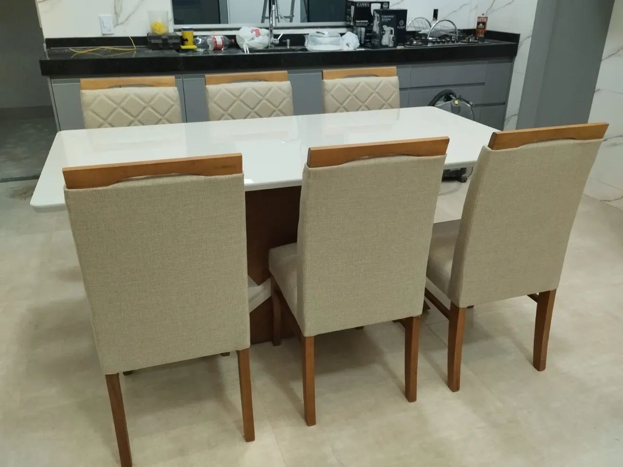 Mesa de jantar elegante com 6 cadeiras resistente madeira  - Foto 2