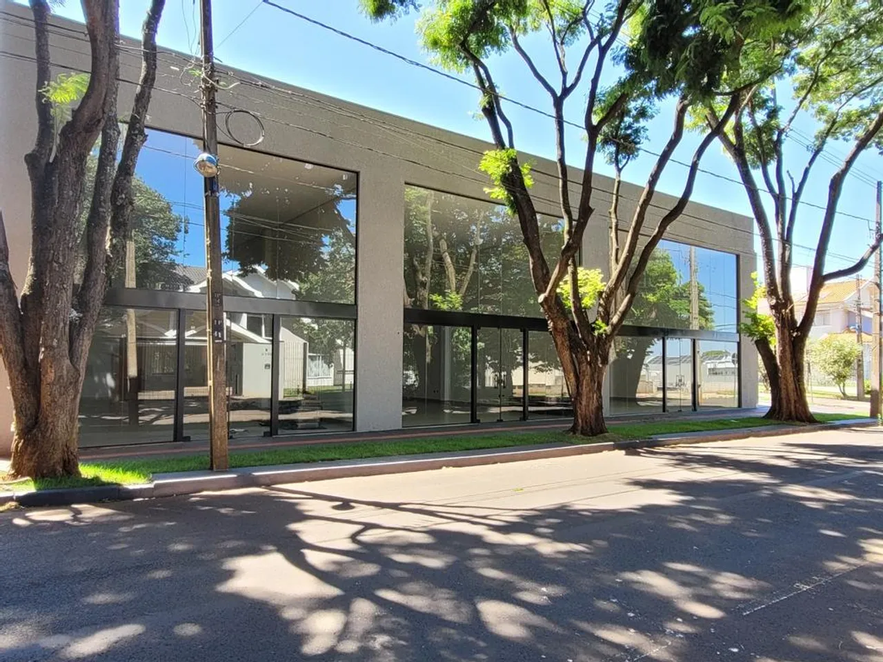 Sala para alugar em Maringá, Vila Nova, com 110.17 m²