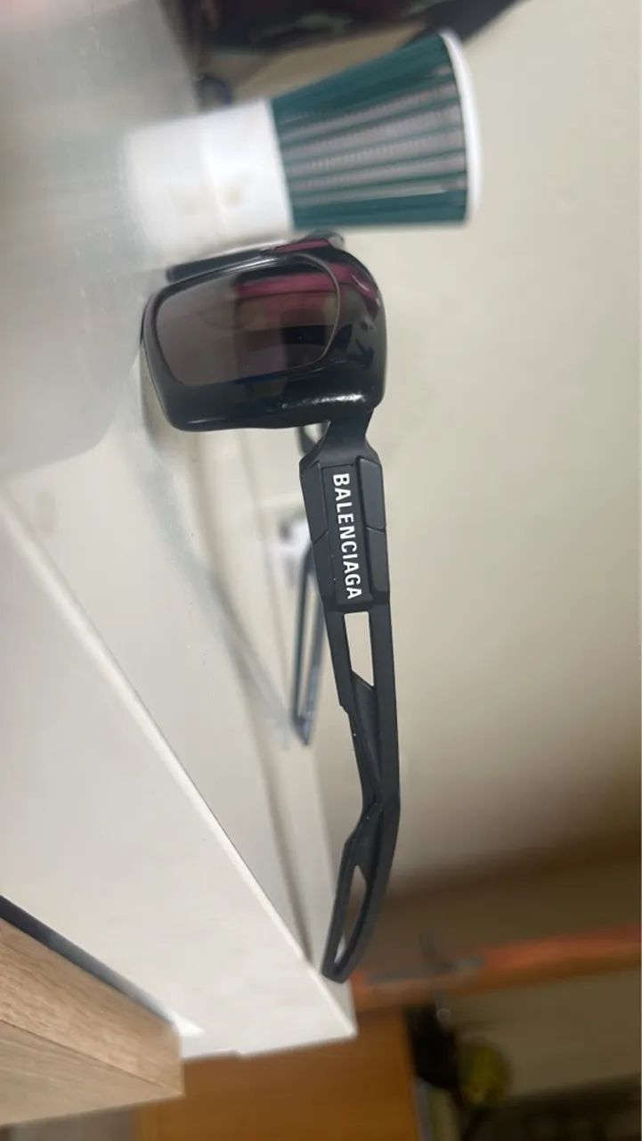 Óculos de Sol Masculino vendo muito barato original  - Foto 2