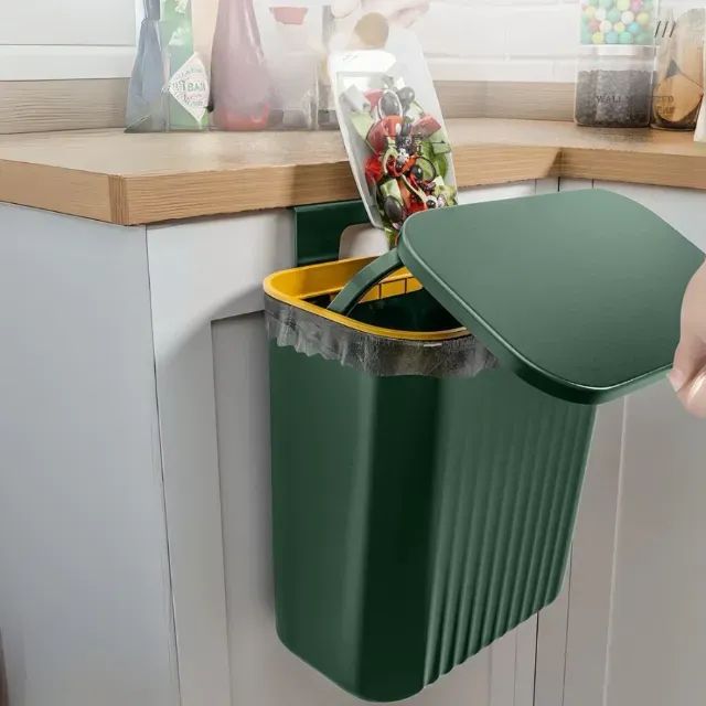 Lixeira Suspensa Multiuso 9L Com Tampa Retrátil Sem Furo Porta Armário Para Cozinha Banhei