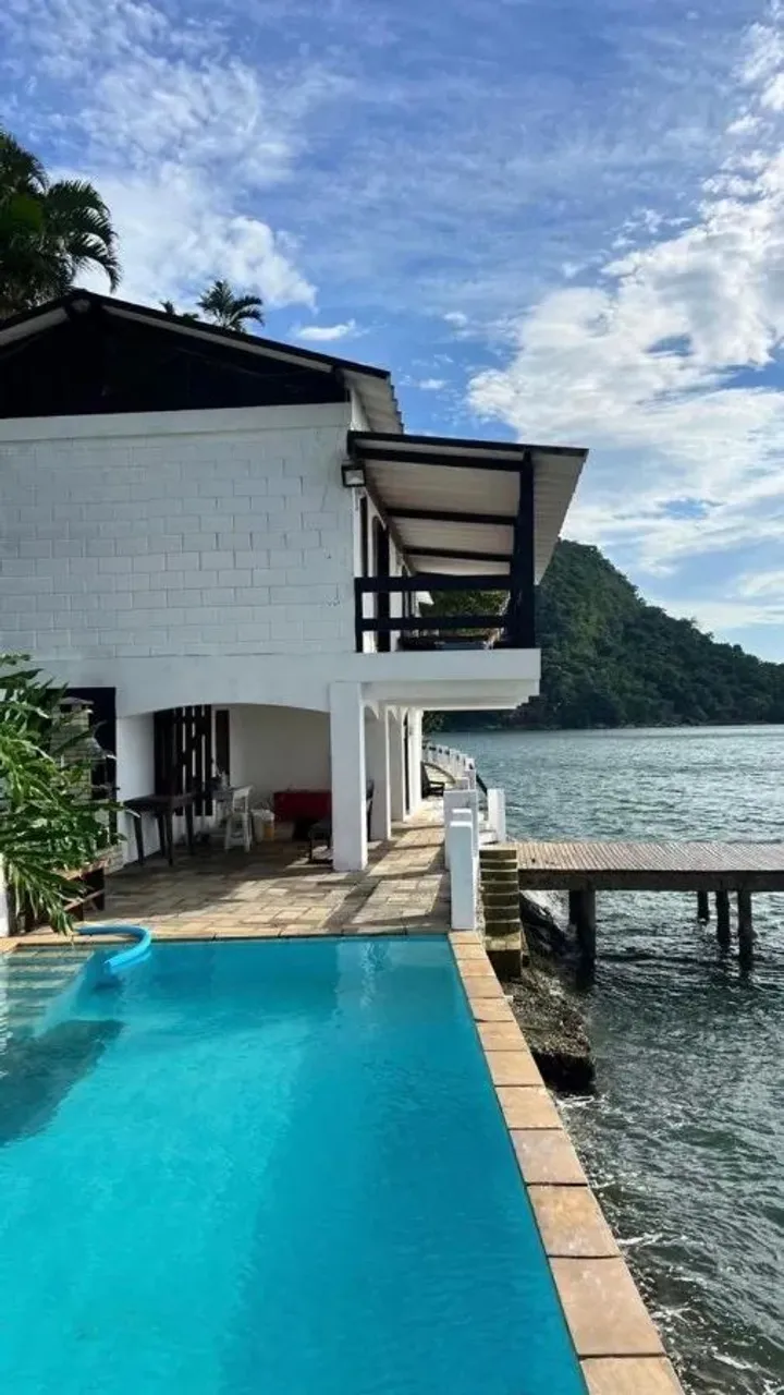 Casa com Piscina para Alugar TEMPORADA, a partir de R$1.300/diária. Frente Mar, Paradisíac