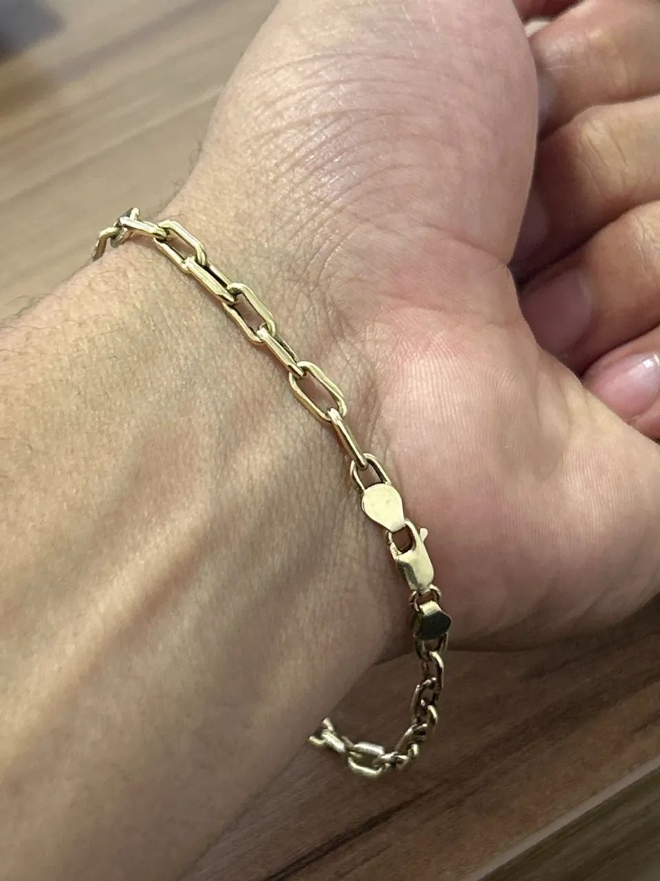 Pulseira cadeado 4mm 21cm - 10g ouro 18k