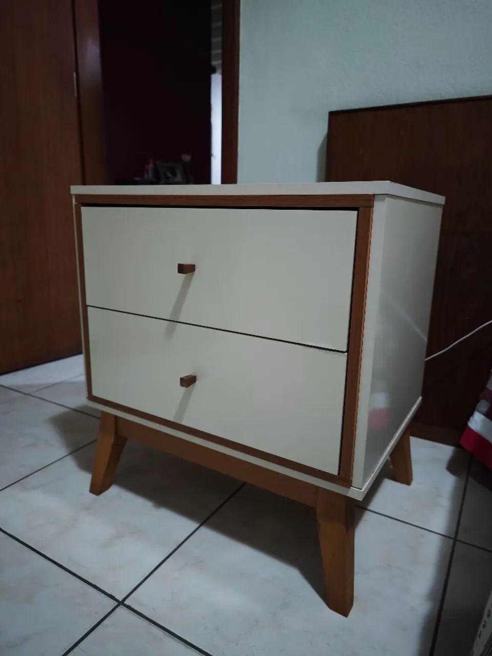 Móvel de cabeceira64169252168961120