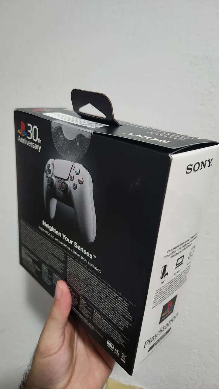 Controle Sony DualSense PS5, Sem fio, Edição Limitada Do 30º Aniversário - Foto 2