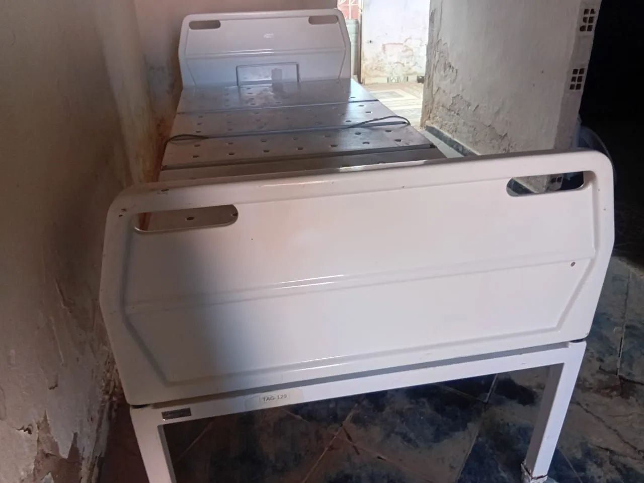 Cama hospitalar motorizada funcionando perfeitamente  - Foto 3