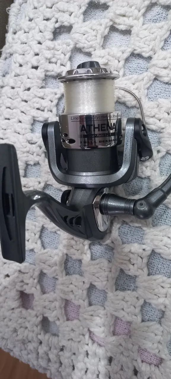 Kit de pesca com 3 molinetes e vara - Foto 3