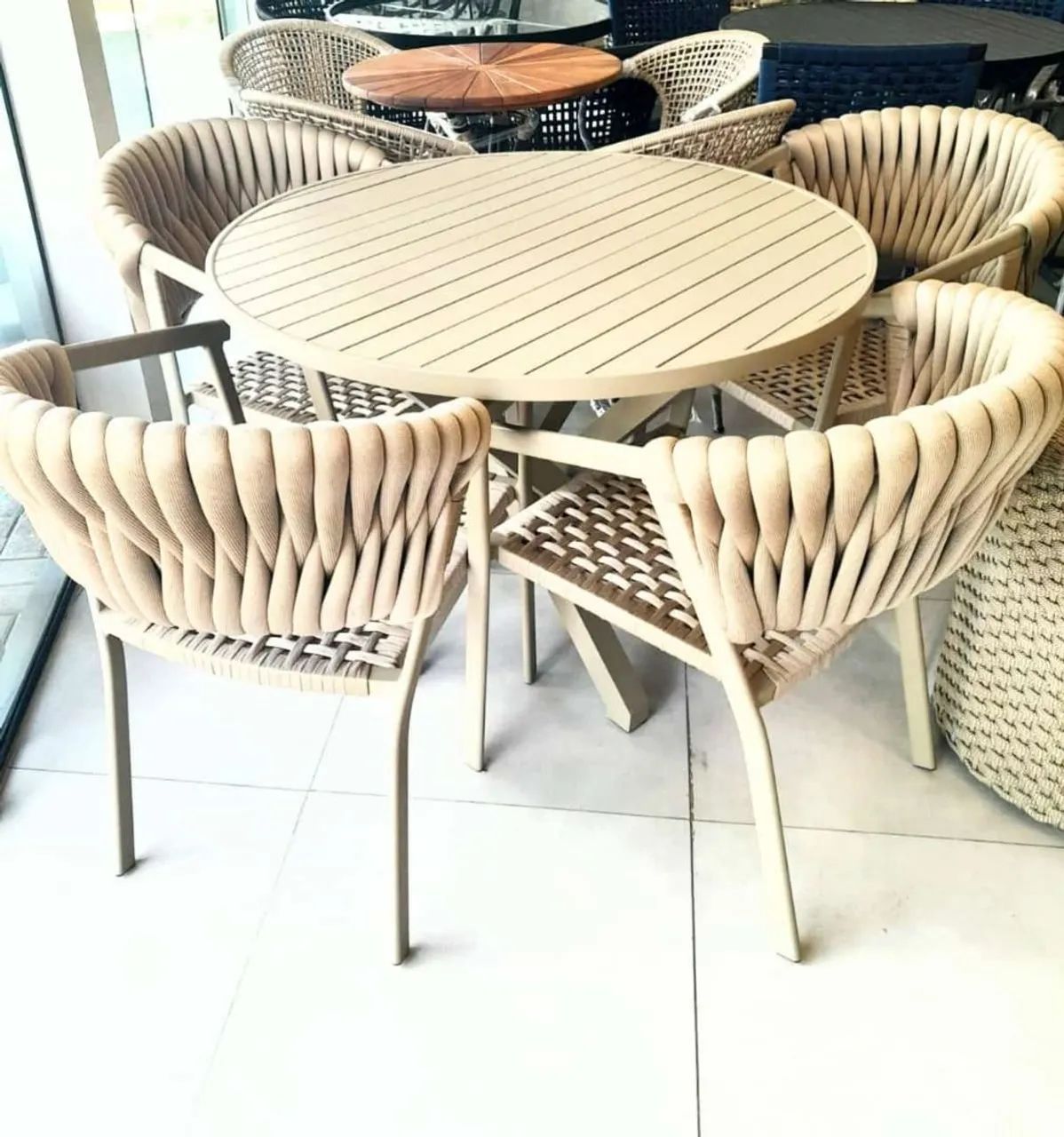 Conjunto Mesa e Cadeiras para Área Externa - Foto 2