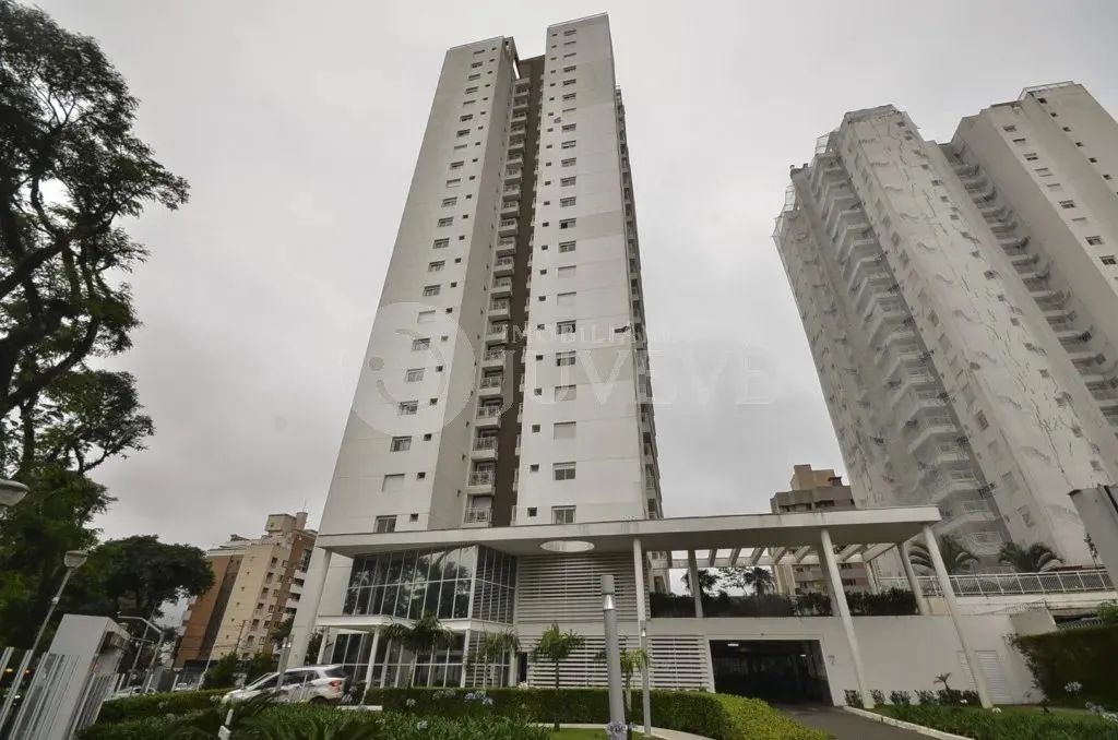 IMOBILIÁRIA JUVEVÊ VENDE APARTAMENTO NO CONDOMÍNIO THE SQUARE FINAMENTE DECORADO, EM REGIÃ