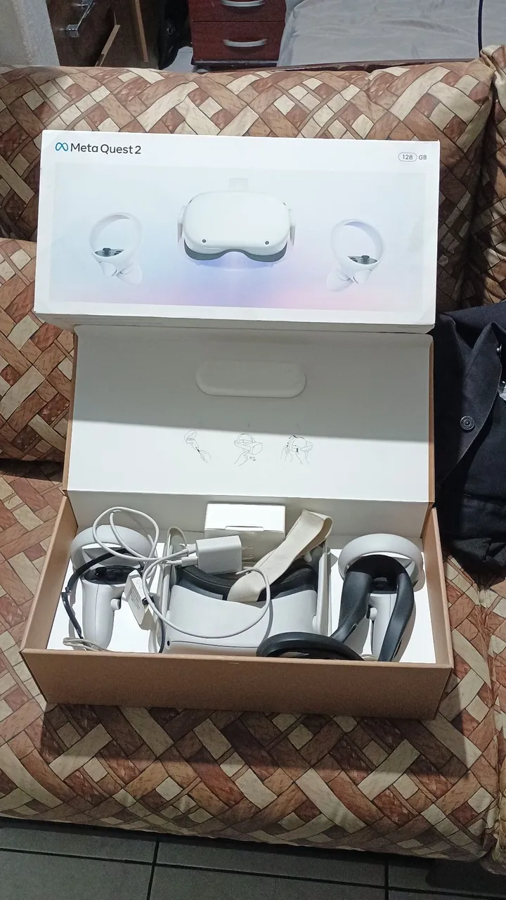 Meta Quest 2 128GB - Realidade Virtual Imersiva