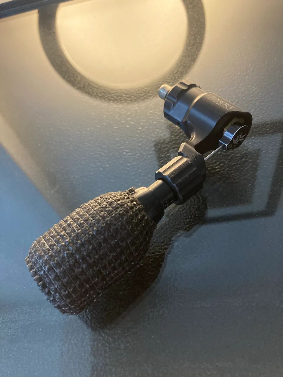 Máquina de tatuagem Hornet com grip pra cartucho  - Foto 2