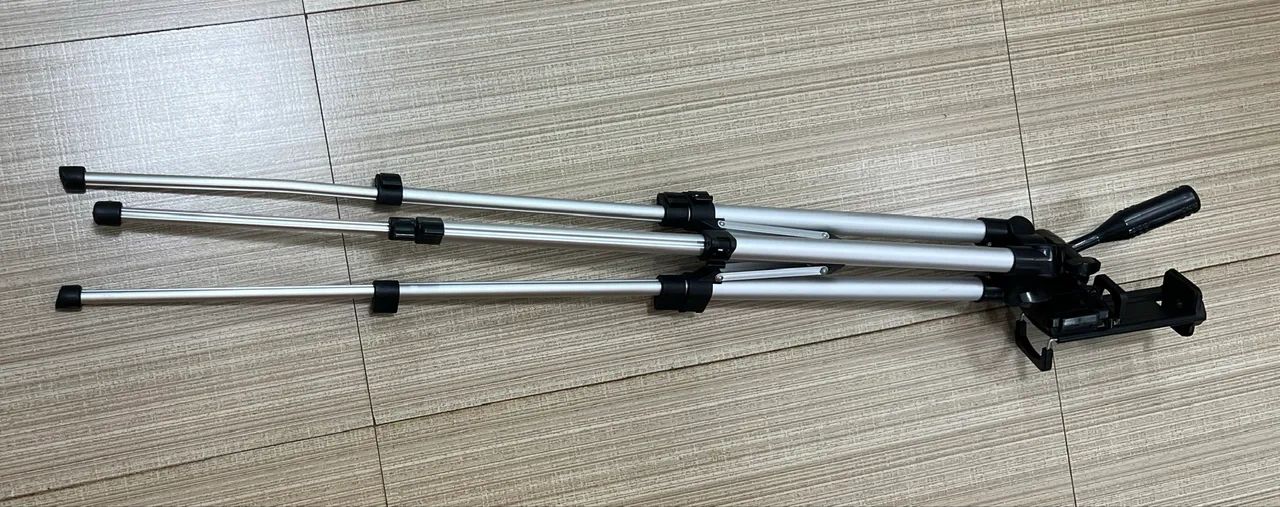 TRIPÊ EM ALUMÍNIO PARA FOTOS PROFISSIONAIS - Quase de Graça. - Foto 2