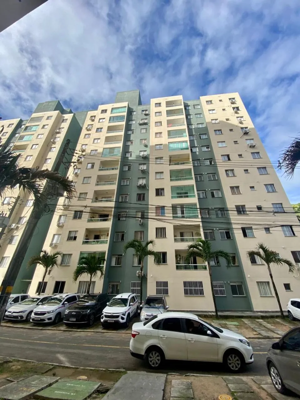 Oportunidade 2/4 com suíte 2° andar e térreo em narandiba
