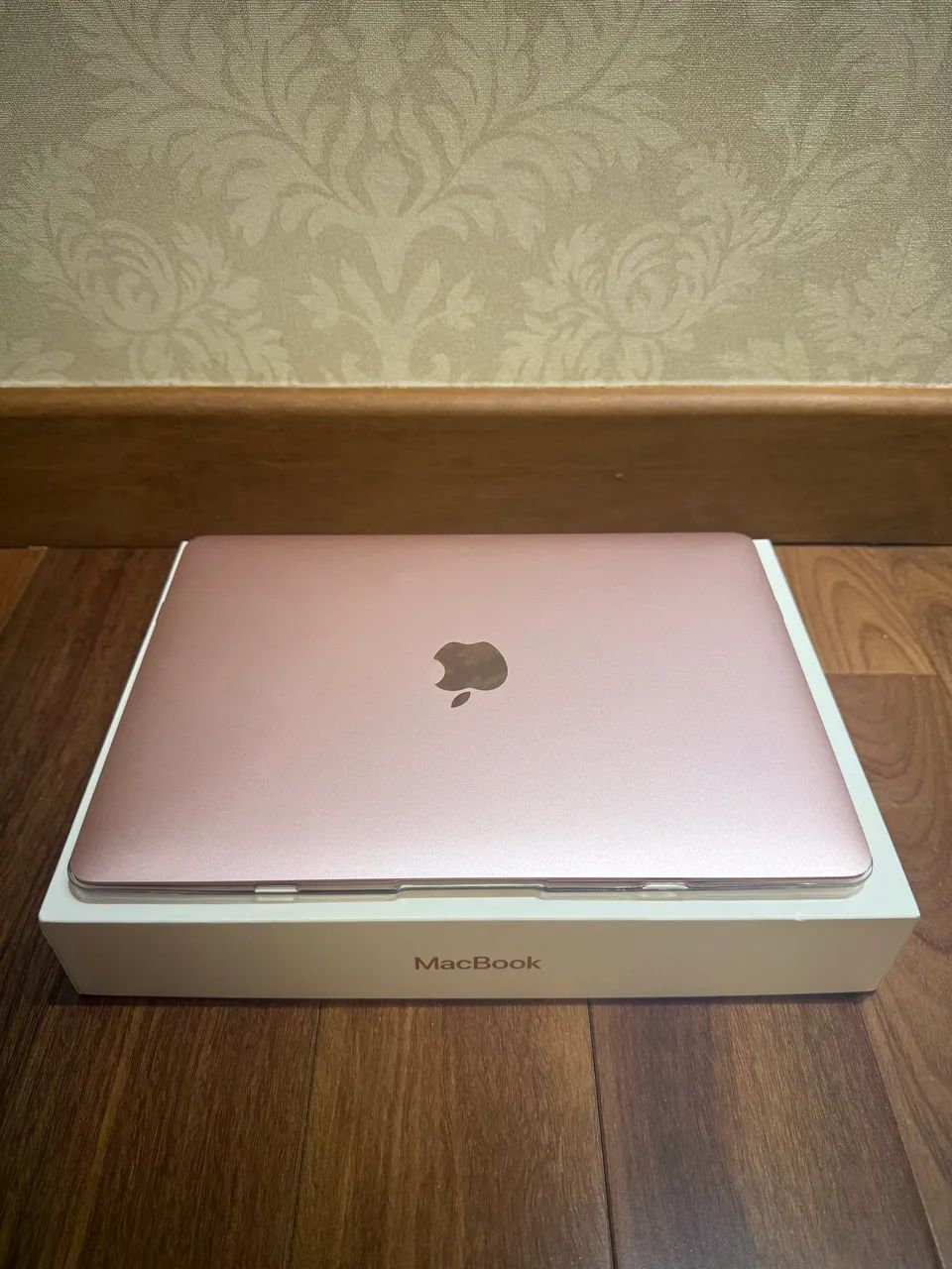 MacBook 2017 12-inch, 256gb Rose Gold