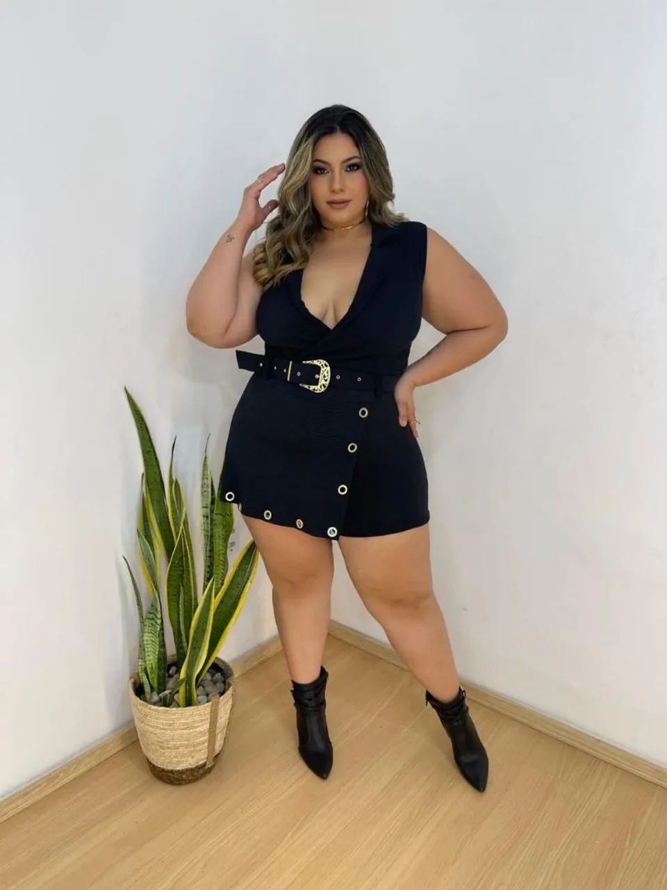 Macaquinho Plus Size - Foto 2