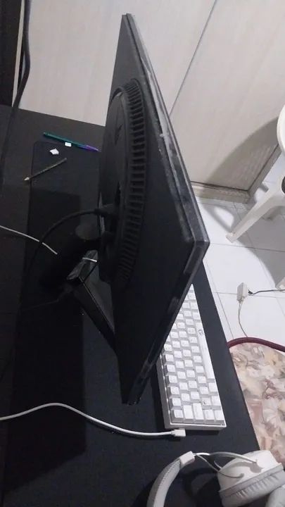 Monitor Gamer LG 24 polegadas - 144Hz - Full HD - Foto 2