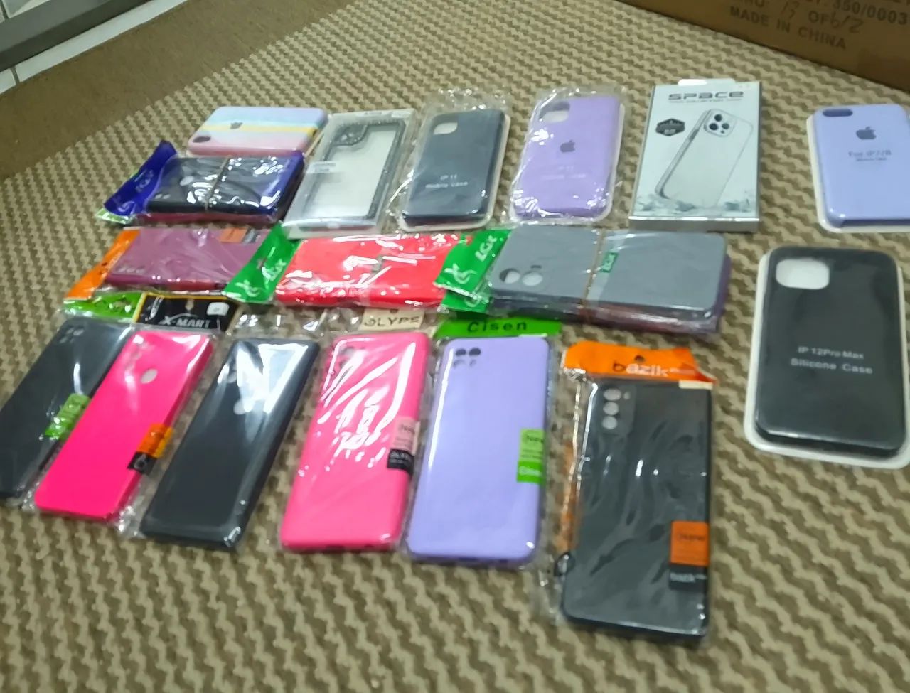 Películas 3D e Capinhas Celular Vários Modelos (vendo lote inteiro) - Foto 4