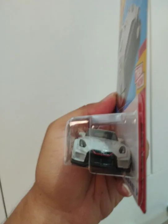 Carrinho Hot Wheels Nissan 35GT-RR Ver.2 Liberty Walk - Foto 2