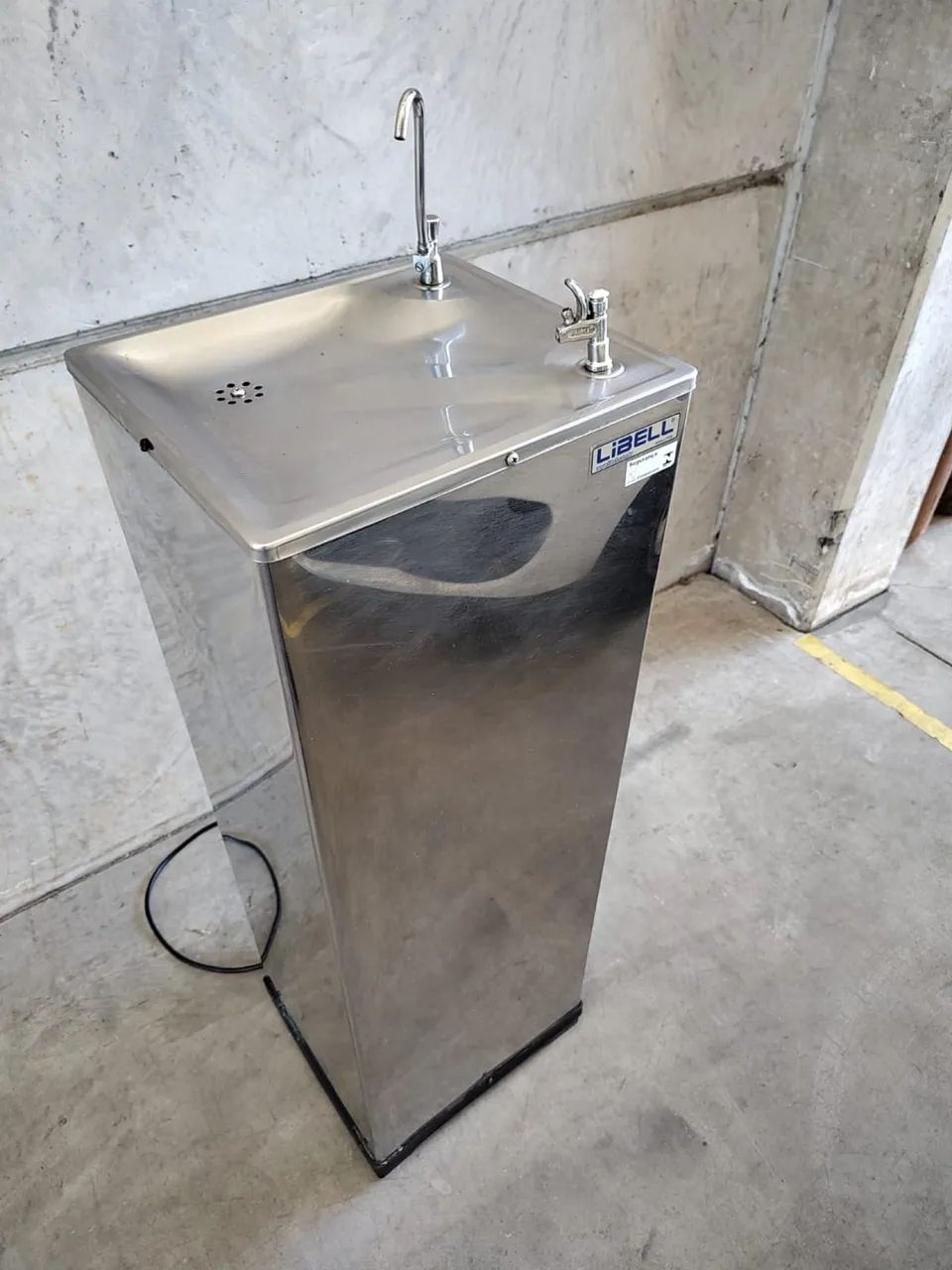 Bebedouro Industrial Libell Seminovo - 220V   - Foto 3