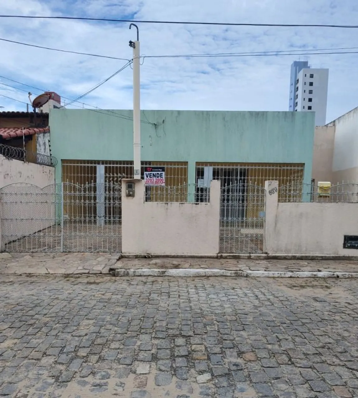 Casa com 3 dormitórios para alugar, 124 m² por R$ 1.800,00/mês - Barro Vermelho - Natal/RN