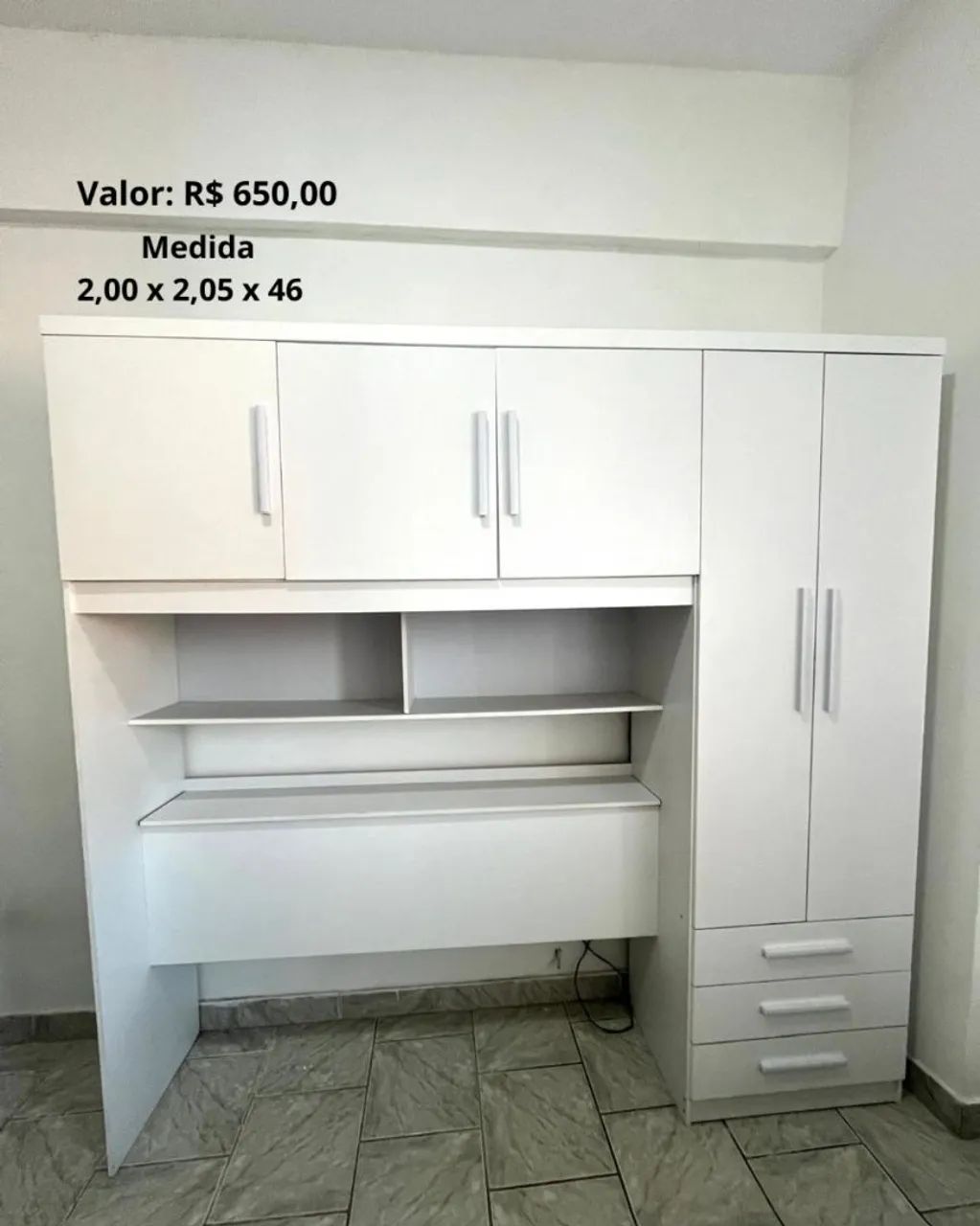 Armário Branco com Gaveteiro e Escrivaninha