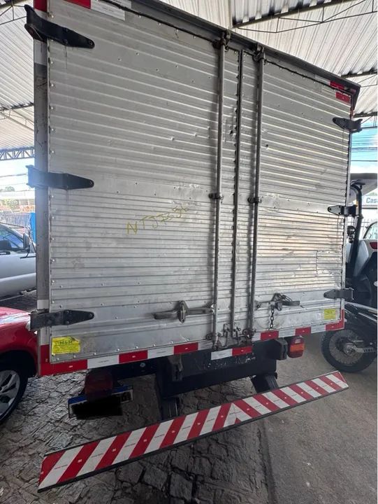 FORD F350 ANO 2010