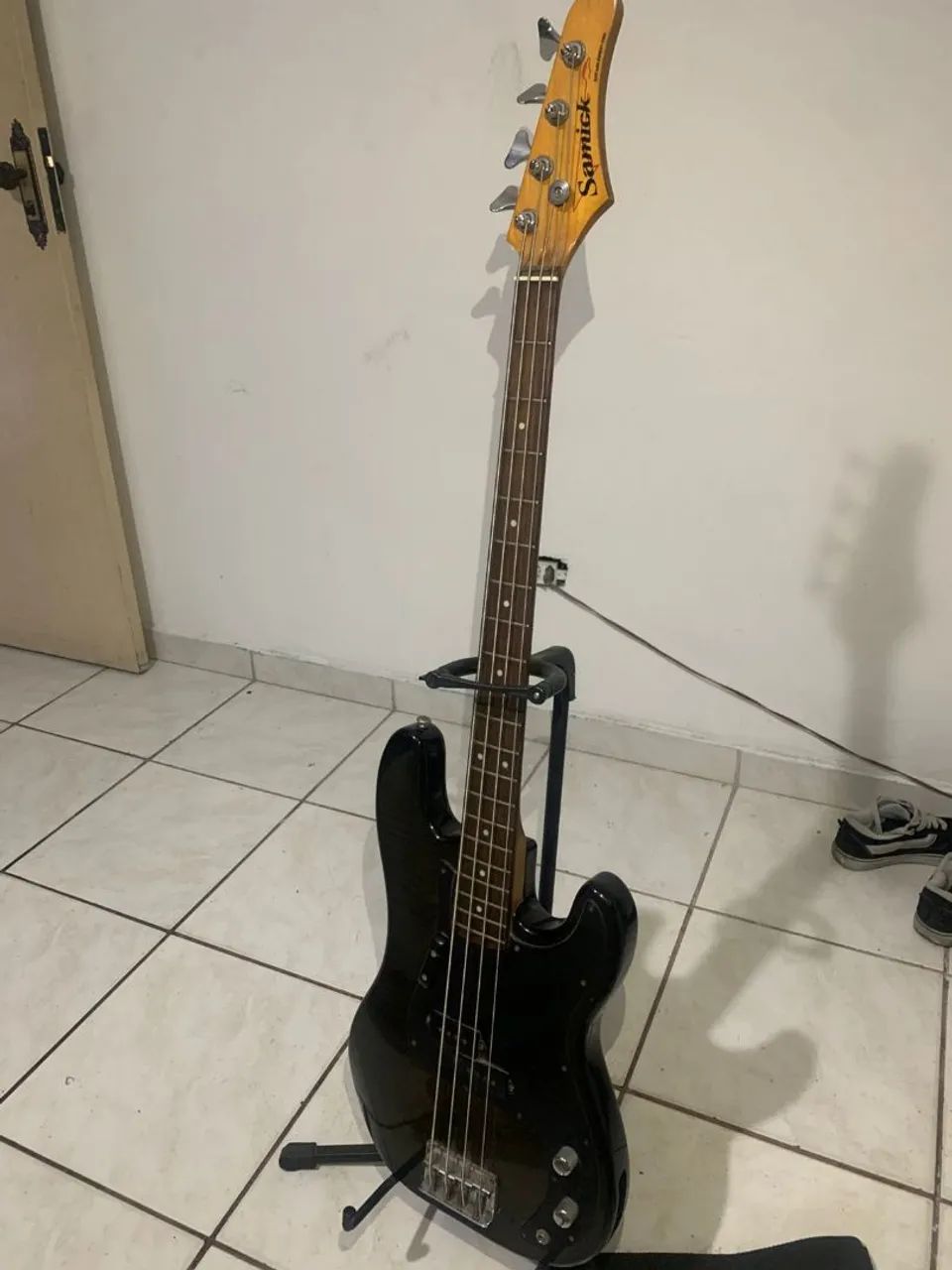 Baixo Samick 4 Cordas - Ótimo Estado 