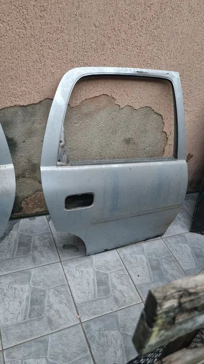 Portas traseiras Chevrolet Corsa Sedan - Foto 2