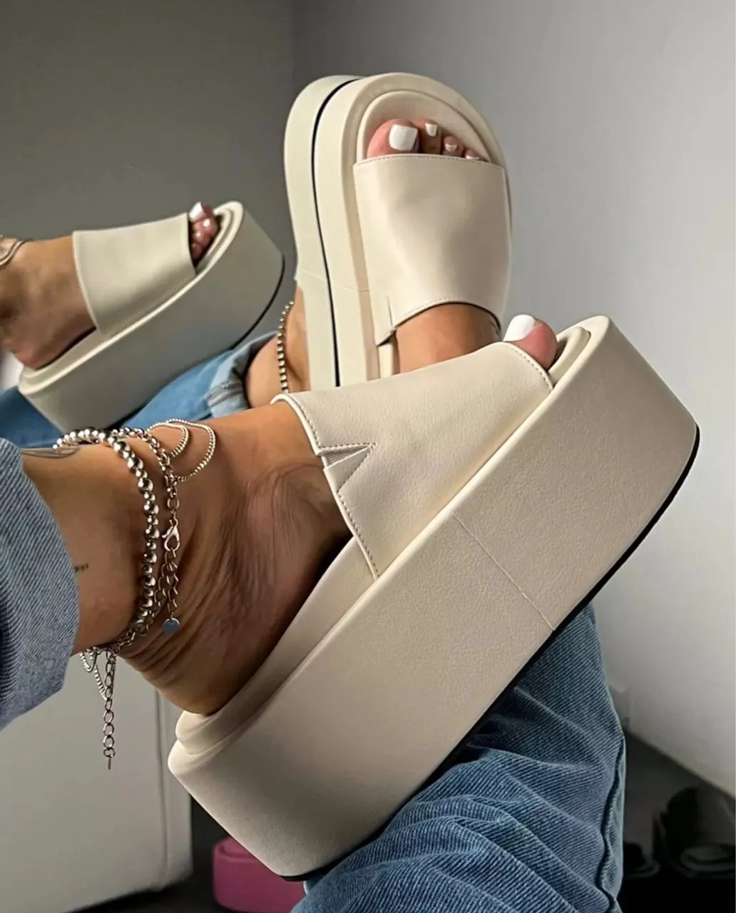 Sandália Nanakarana Plataforma Off White