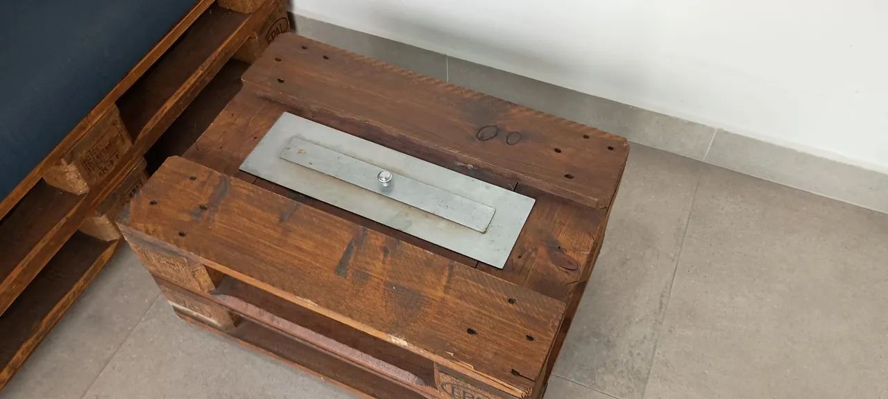 Sofá de Pallet com Almofadas + Lareira Álcool  - Foto 3