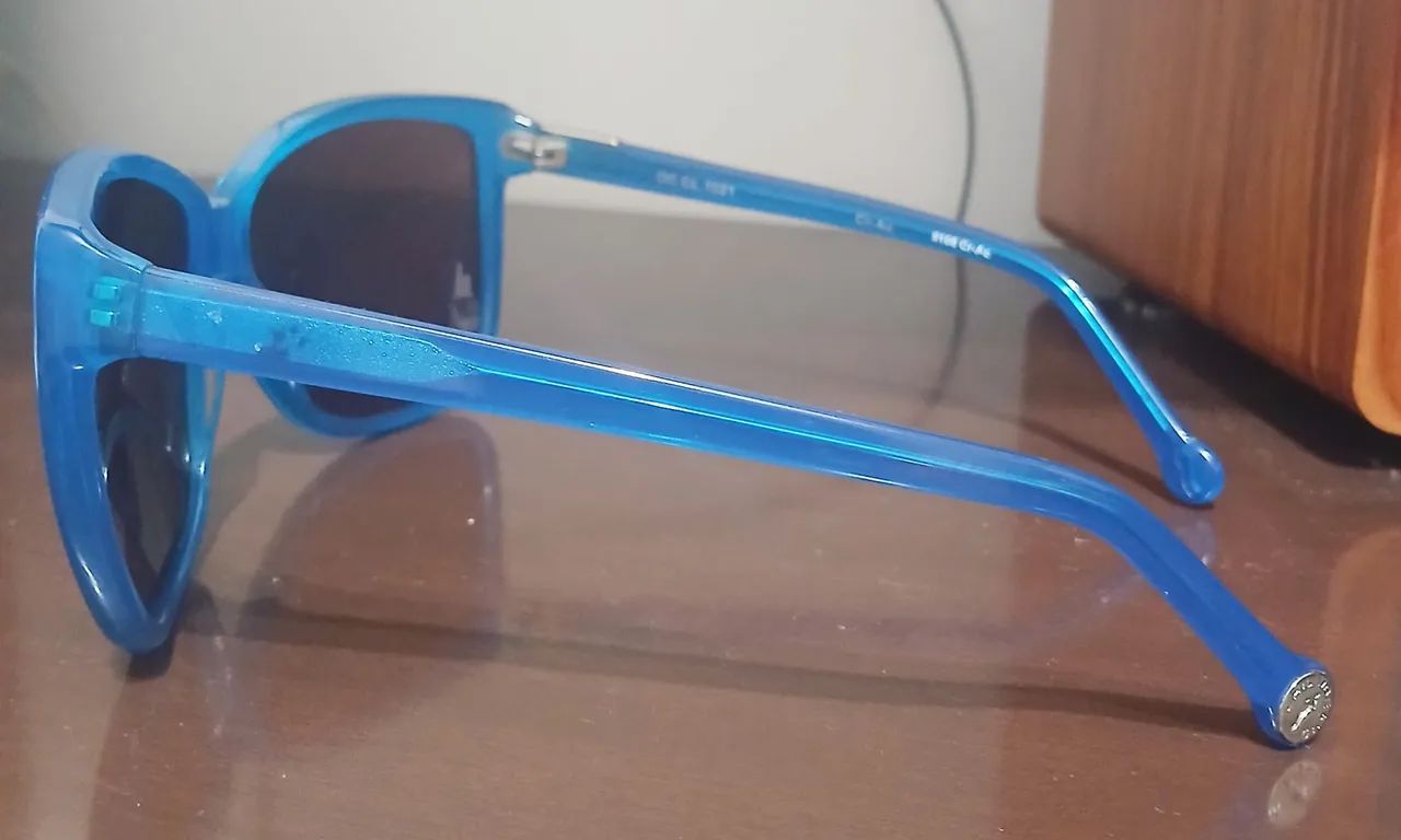 Óculos de sol Chilli Beans azul com lentes espelhadas. - Foto 2