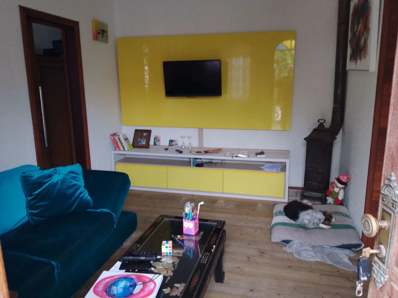 Apartamento térreo com sala cozinha quarto banheiro 3.400reais com tudo incluso