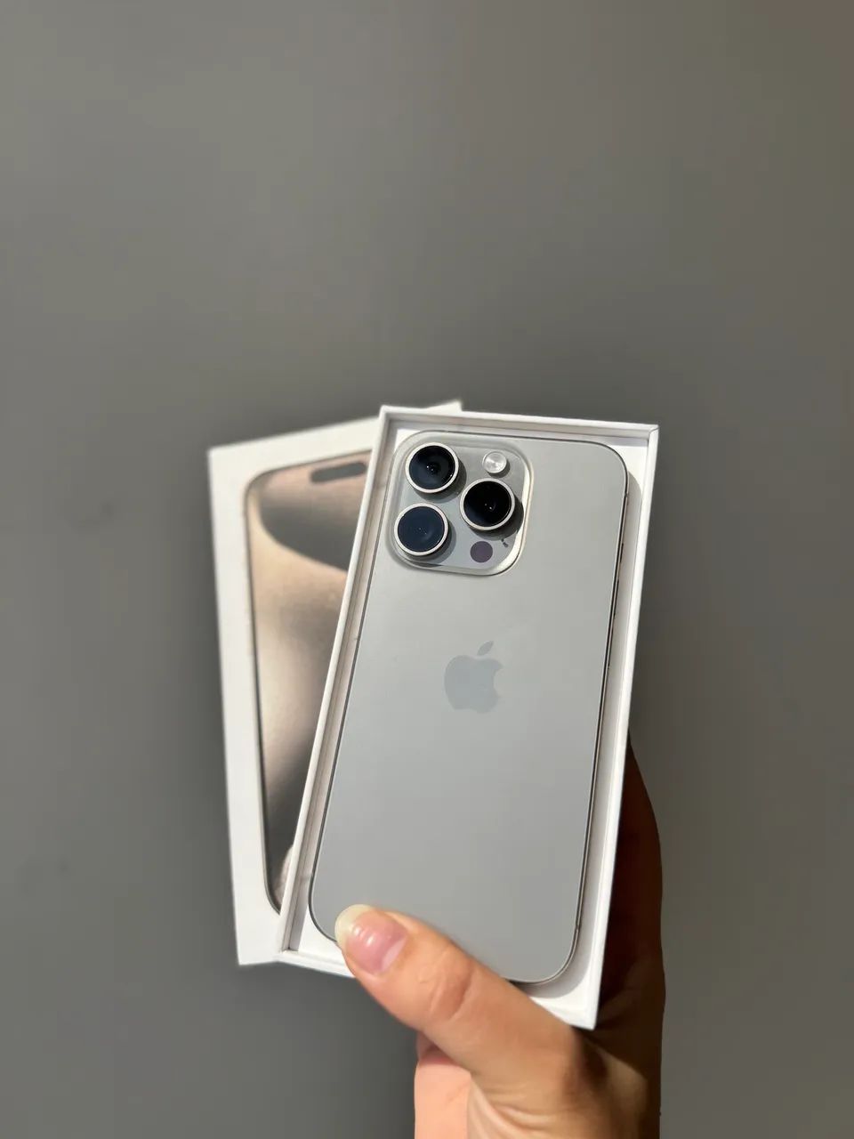 iPhone 15 pro Max 256GB - seminovo com garantia ?