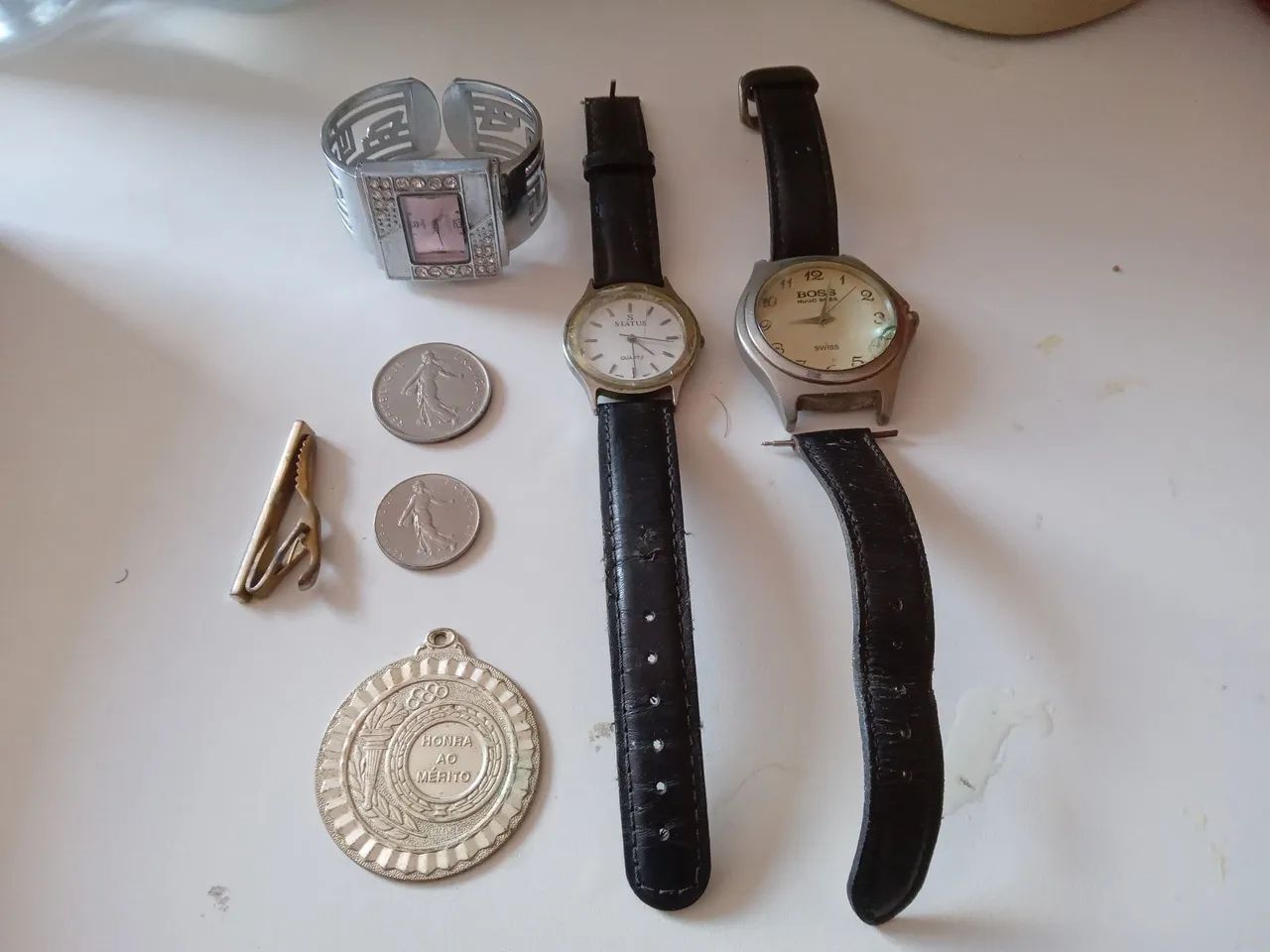 Kit Relógios de pulso e Moedas  - Anos 70 e 80 - Foto 2
