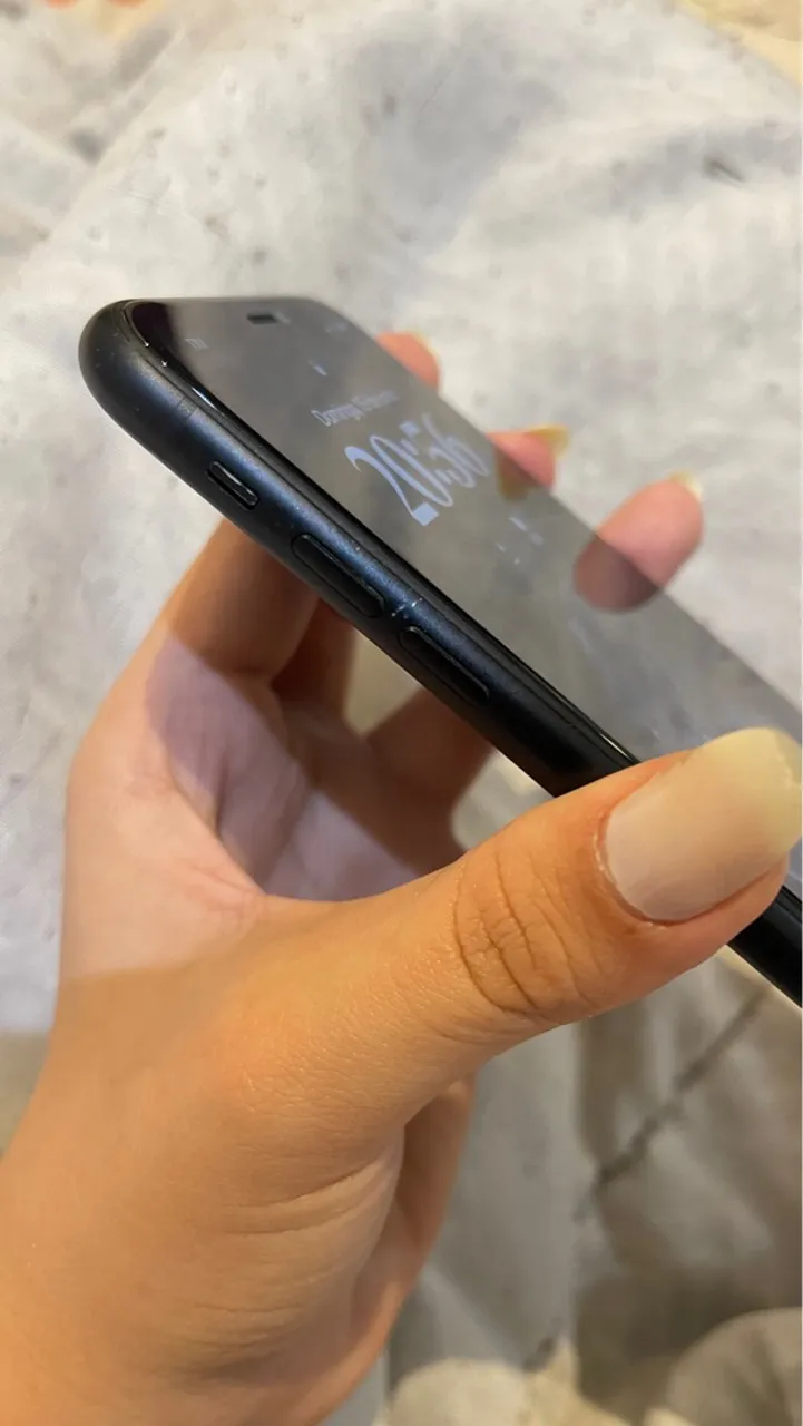 iPhone XR em ótimo estado - Confira!