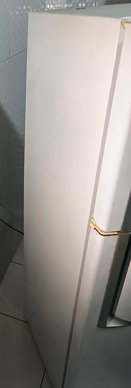 VENDO Geladeira Brastemp Frost Free Duplex 378 litros BRM42EBBNA