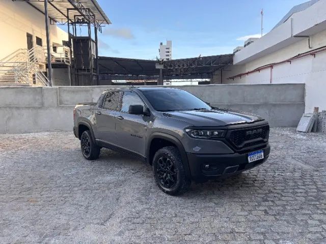 Rampage Rebel Diesel 24/24 com apenas 10.000km